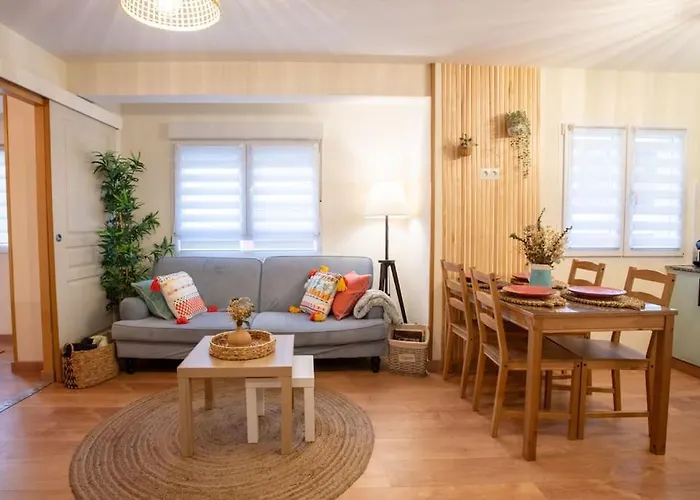 Com Estacionamento Incluido דירה *